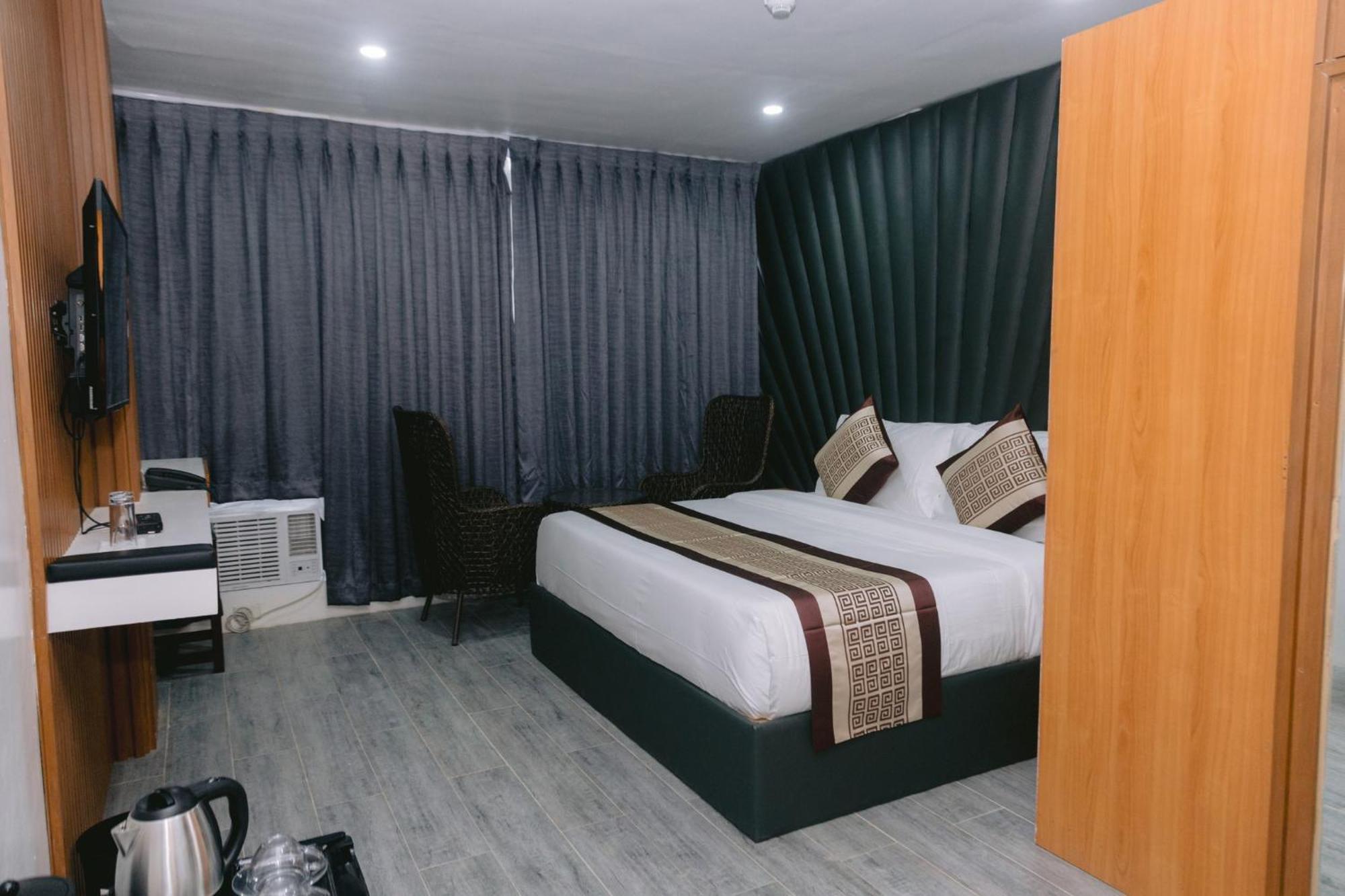 Tagum Shine Boutique Hotel מראה חיצוני תמונה